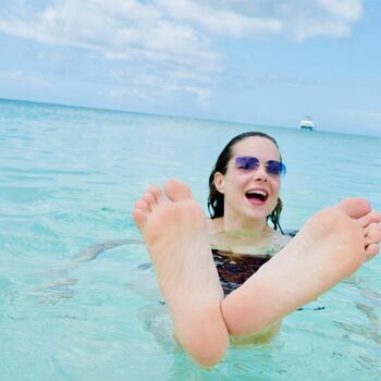 🔥 Vintage starlets page leaked private photo uncensored full