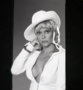 🔥 Vintage starlets page leaked private photo uncensored full