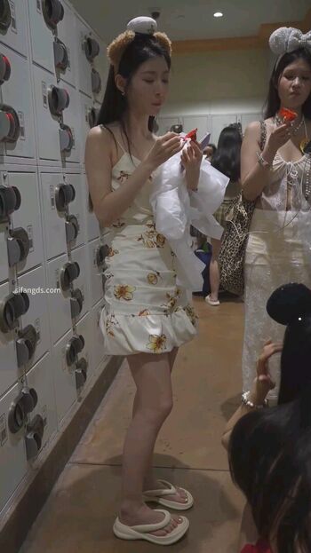 🔥 Voyeur asian pissing toilet amp upskirts only page leaked private photo uncensored full