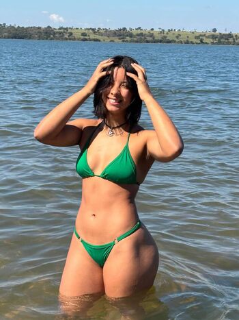 🔥 Women in bikinis page leaked private photo uncensored full