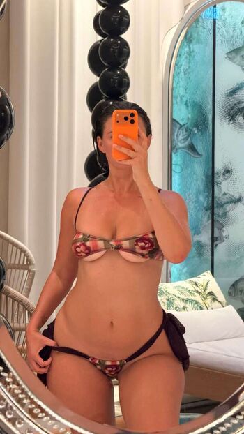 🔥 Yesjulz  page leaked private photo uncensored full
