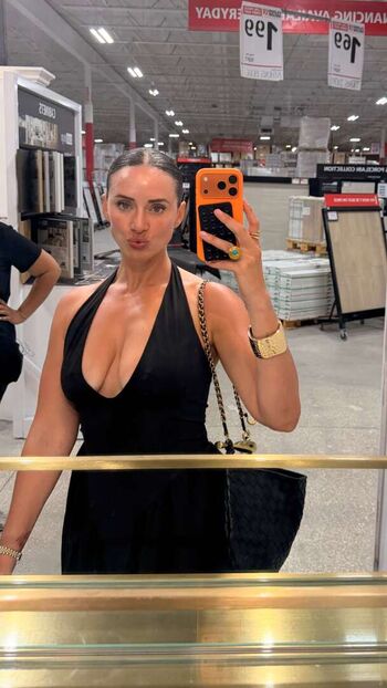 🔥 Yesjulz  page leaked private photo uncensored full