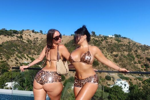 🔥 Yesjulz  page leaked private photo uncensored full