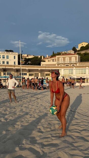 🔥 Yesjulz  page leaked private photo uncensored full