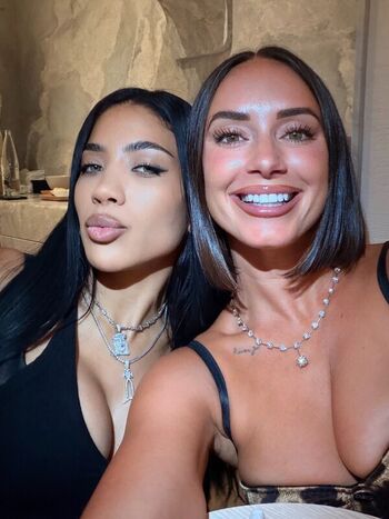 🔥 Yesjulz  page leaked private photo uncensored full