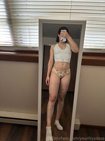 🔥 Yourlilysdose leaked private photo uncensored full