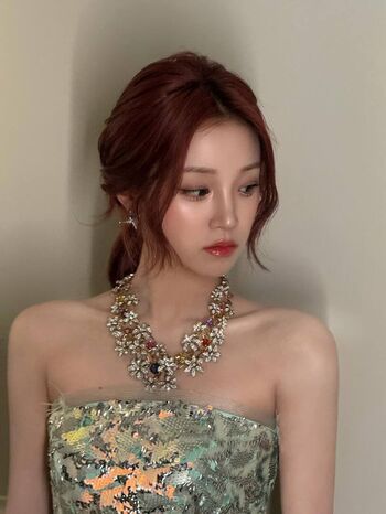 🔥 Yuqi leaked private photo uncensored full