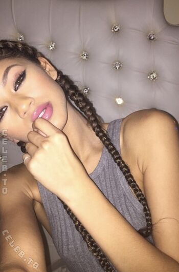 🔥 Zendaya page leaked private photo uncensored full