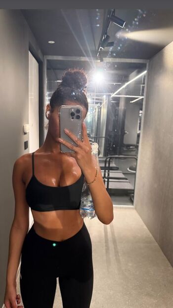 🔥 Znefer page leaked private photo uncensored full