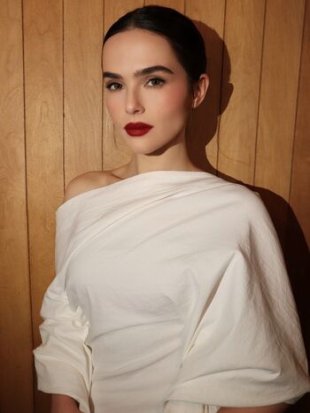 🔥 Zoey deutch page leaked private photo uncensored full