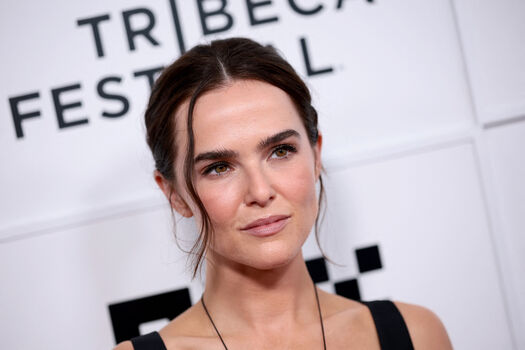 🔥 Zoey deutch page leaked private photo uncensored full