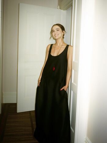 🔥 Zoey deutch page leaked private photo uncensored full