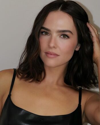 🔥 Zoey deutch page leaked private photo uncensored full