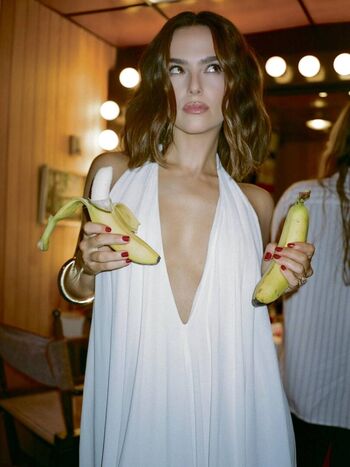 🔥 Zoey deutch page leaked private photo uncensored full